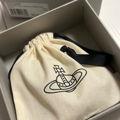 vivienne westwood ピアスの画像