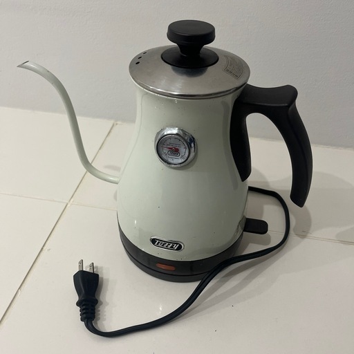 【取引中】Toffy 温度計付き電気ケトル　ホワイト