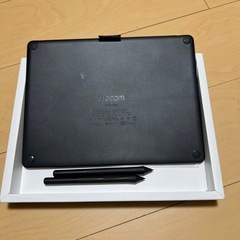 ペンタブレット Wacom CTL-6100WL/Medium ブラックの画像