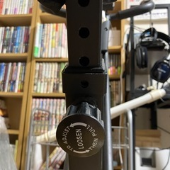 フィットネスバイク/STEADY ST-102/折畳式/心拍数計測機能付き/マット、サドルカバー付きの画像