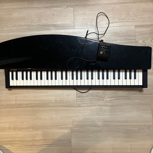 DM用シンセサイザーとピアノ譲ります DM用シンセサイザーとピアノ譲ります