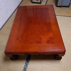 木製の机