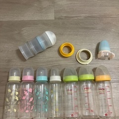 240ml哺乳瓶7本セット　おまけ色々の画像