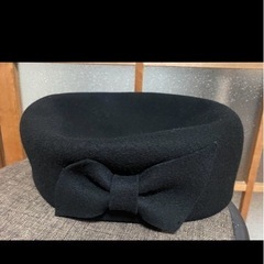 黒いウールフェルトハット リボン付き