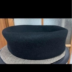 黒いウールフェルトハット リボン付きの画像