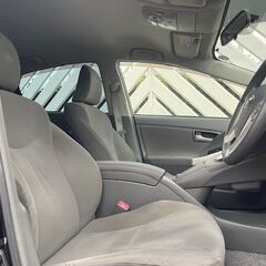 ★津島市発★　トヨタ プリウス Sツーリングセレクション ワンオーナー バックカメラ ETC HIDヘッドライト フォグランプ  燃費性能JC08モード：30.4㎞/L  車検令和8年8月の画像