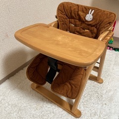 子供用　椅子　食事用椅子の画像