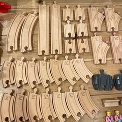 Hape ハペ　機関車　シティ　レール　セット お片付けボックス　線路　電車遊び　プラレールの画像