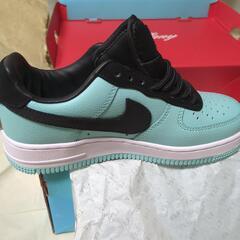 NIKE 23.5cm