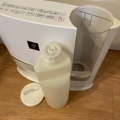 SHARP 加湿セラミックファンヒーター HX-E12E3-Wの画像