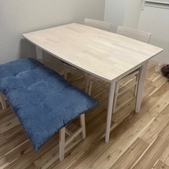 【ほぼ新品】(江坂)ニトリ　ダイニングテーブル