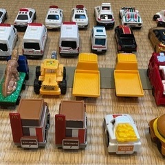 ハッピーセット　トミカセットの画像