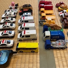 ハッピーセット　トミカセットの画像