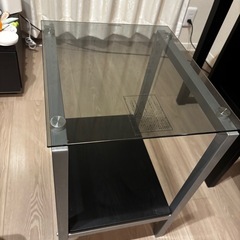 テーブル