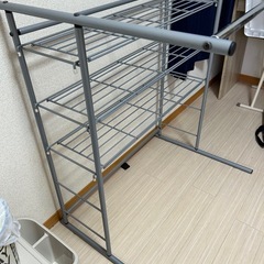 押入れ用ハンガーラックの画像