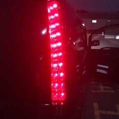 セレナ25 LEDテールランプの画像
