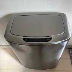 センサー付きゴミ箱