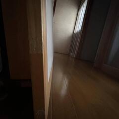 タイル地ダイニングテーブルの画像