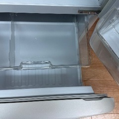 冷蔵庫番号19 Panasonic 2019年製 大阪府内全域配達無料 保管場所での