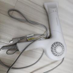 (引っ越し中)ヘアドライヤー mononics