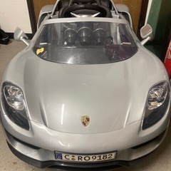 ポルシェ　おもちゃの車 