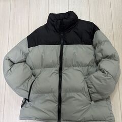 ダウンジャケットLサイズ無料です