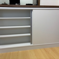 ディノス　カウンター下引き戸収納　幅150cmの画像