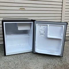 美品✨2024年【マクスゼン】1ドア冷蔵庫 ブラックJR047HMO1 WH/GR 🟢の画像