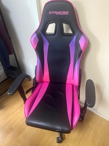 ゲーミングチェア、昇降テーブル