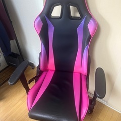 ゲーミングチェア、昇降テーブル
