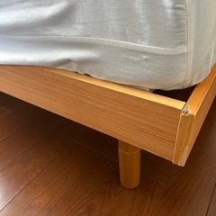 ダブルベッドフレーム　（マットレス無）の画像