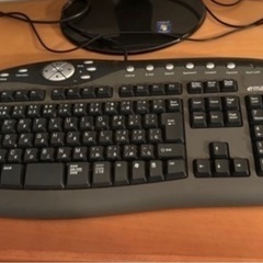 【お取引き中】デスクトップパソコンの画像