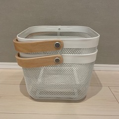 IKEA リーサトルプ　収納かご
