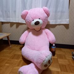 大きいクマのぬいぐるみ（珍しいピンク色）