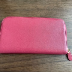 PRADA 財布の画像
