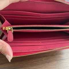 PRADA 財布の画像