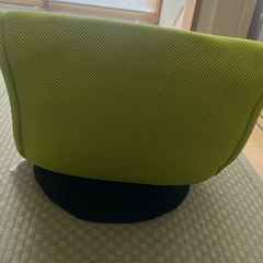 座椅子　シンプルの画像