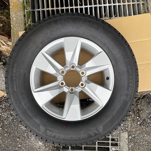 プラド150用　タイヤホイール