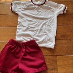 保育園カバンと体操服の画像