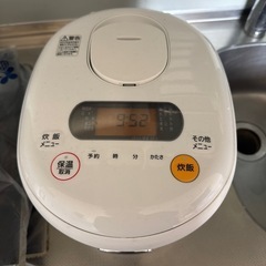 炊飯器の画像