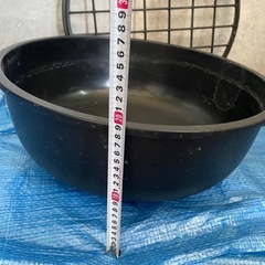 【差し上げます】メダカ鉢　42cm 専用フタ付き の画像