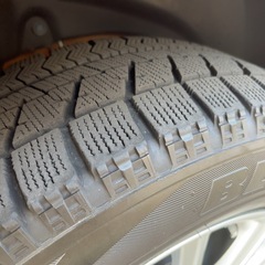 スタッドレス　ブリヂストン　215/65R16の画像