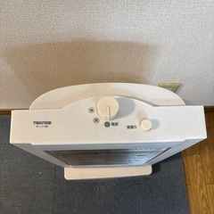 電気ストーブの画像