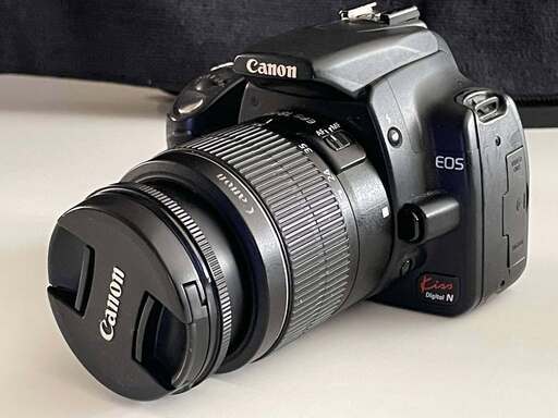 Canon EOS Kiss Digital N デジタル一眼レフカメラ USED