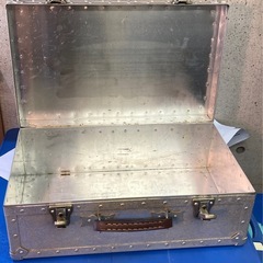 ジュラルミンケースの画像