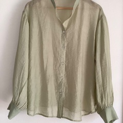 【美品！】W closet ダブルクローゼット　フリーサイズ　Fサイズ　シースルー　シャツ　ブラウス　長袖　ライトグリーン　の画像