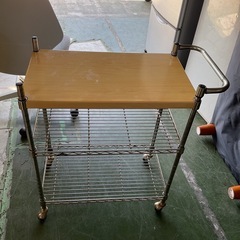 お取引き中です！ワゴン　キャスター付き　サビあり 