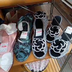 ★新品❢いろんなスリッパ入りました！1680円〜3280円【店頭販売のみ】の画像