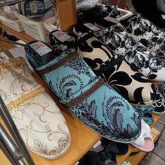 ★新品❢いろんなスリッパ入りました！1680円〜3280円【店頭販売のみ】の画像