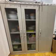 食器棚